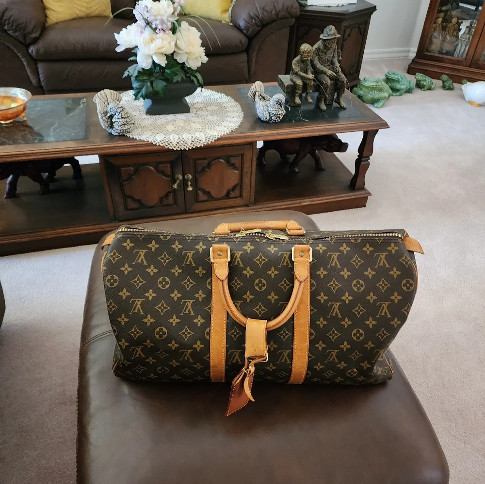 Louis Vuitton "Keepall 50" duffle monogram canvas ♥️Authentic) - Picture 2 of 5
